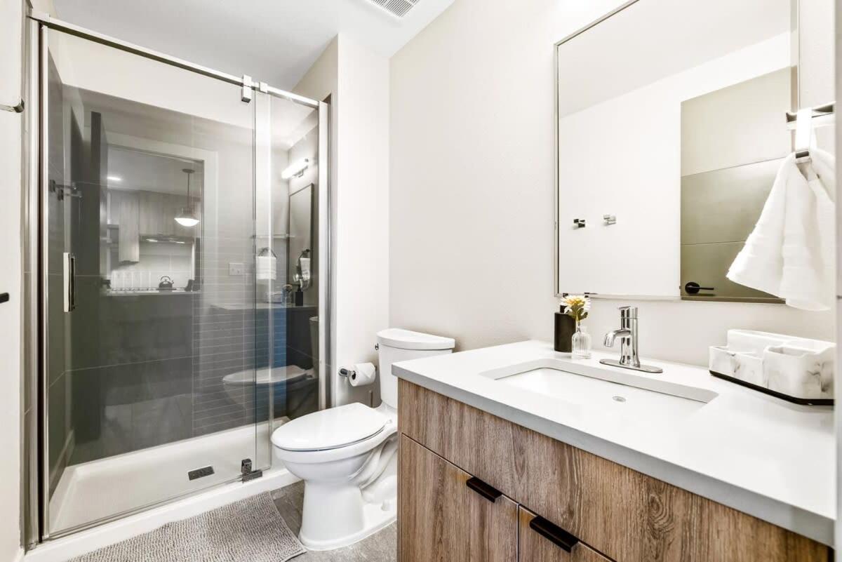 Avenue Hotel Downtown Golden Gold Miners Suite エクステリア 写真